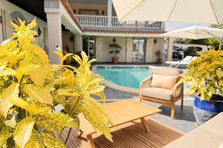 Villa pour 6 personnes, avec piscine et jacuzzi