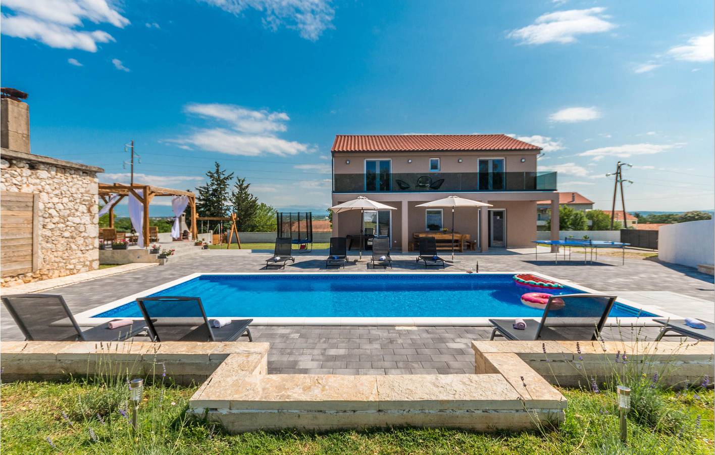 Casa vacanza a Zara a partire da 197€ a notte