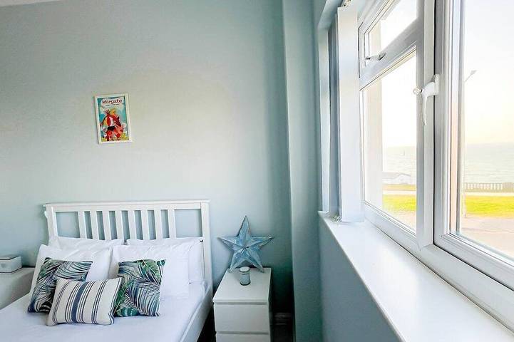 Ganze Wohnung, Seaview Apartment by Turner Contemporary, Margate By Adliv in Botany Bay, Kent