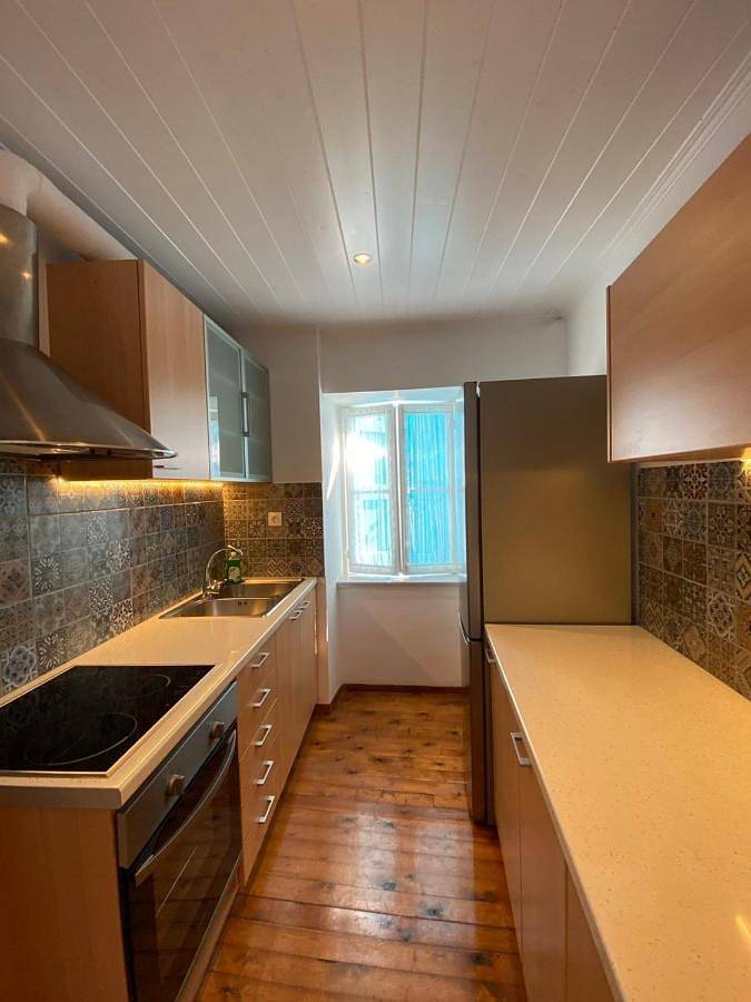 Gîte pour 6 personnes, avec jardin ainsi que vue et terrasse à Koróni - 2