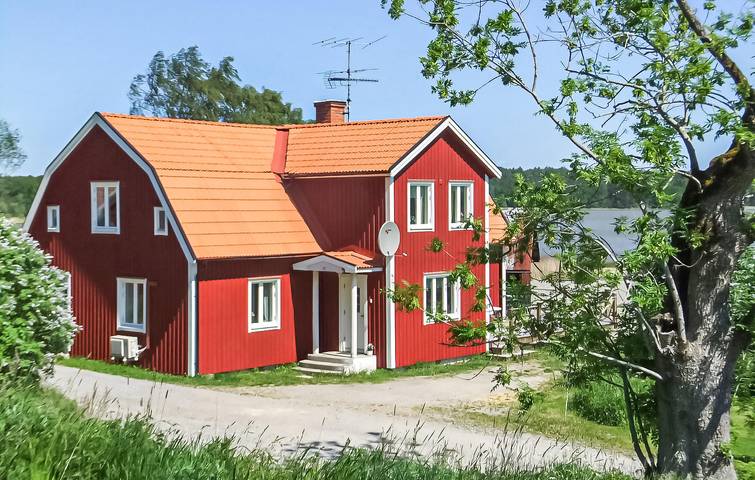 Ferienhaus für 11 Personen mit Whirlpool in Strängnäs, Mälaren