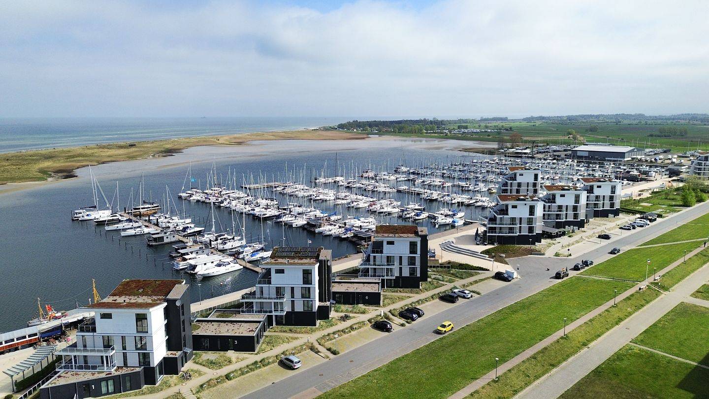 Geheel appartement, Küstenbrise holiday flat in Marina Wendtorf with sea views & 159 m² for up to 12 people in Wendtorfer Strand, Wendtorf