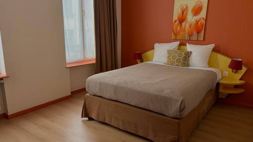Hôtel pour 4 personnes, avec Terrasse à Thionville - 3