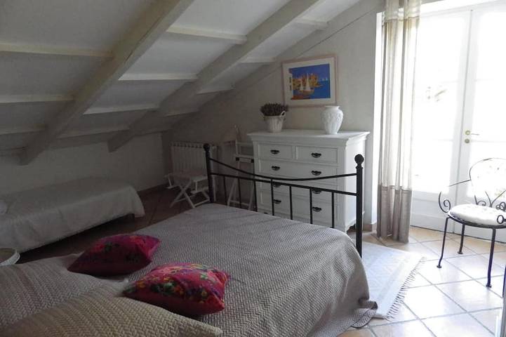 Gîte pour 6 personnes, avec jacuzzi et jardin à Caderousse - 3