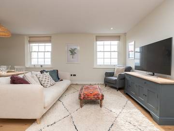 Glamping for 4 People in Bath, The Cotswolds, Photo 3