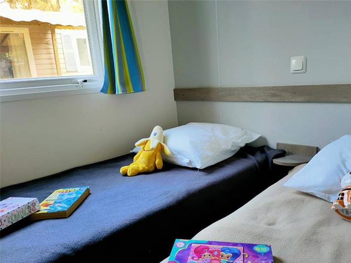 Camping pour 4 personnes, avec piscine et bassin pour enfant à Talmont-Saint-Hilaire - 3