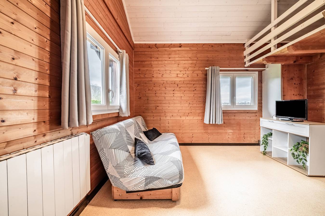 Petit Chalet Entre Lac et Montagne in Sciez, Région de Thonon-les-Bains