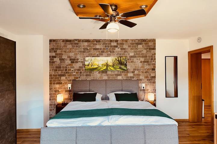 Villa für 17 Personen, mit Whirlpool und Garten in Hessen - 2
