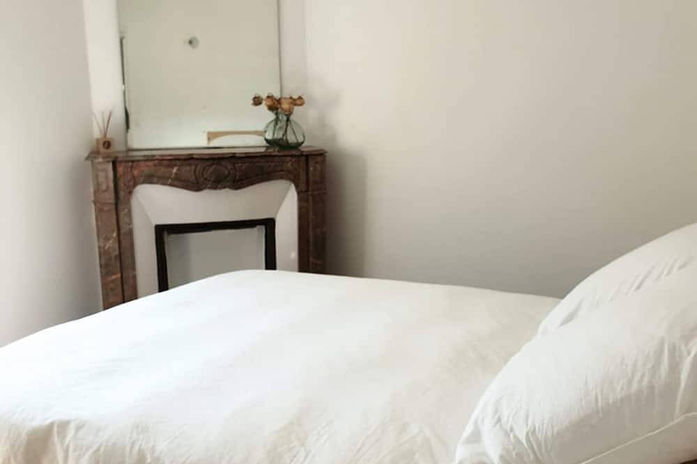 Gîte rénové de charme avec parc, étang, proche de Paris et Versailles in Senlisse, Parc naturel régional de la Haute Vallée de Chevreuse