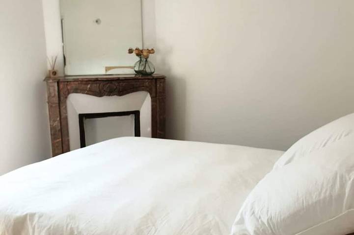 Gîte pour 6 personnes, avec jardin dans Senlisse - 4