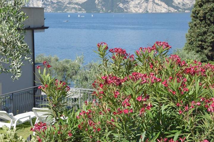 Hôtel pour 2 personnes, avec vue et jardin, animaux acceptés à Malcesine