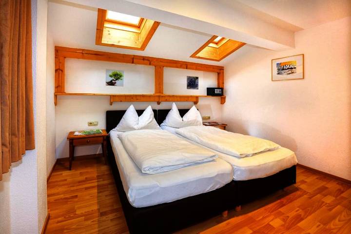 Ferienwohnung für 5 Personen, mit Terrasse und Sauna sowie Ausblick in Zwieselstein