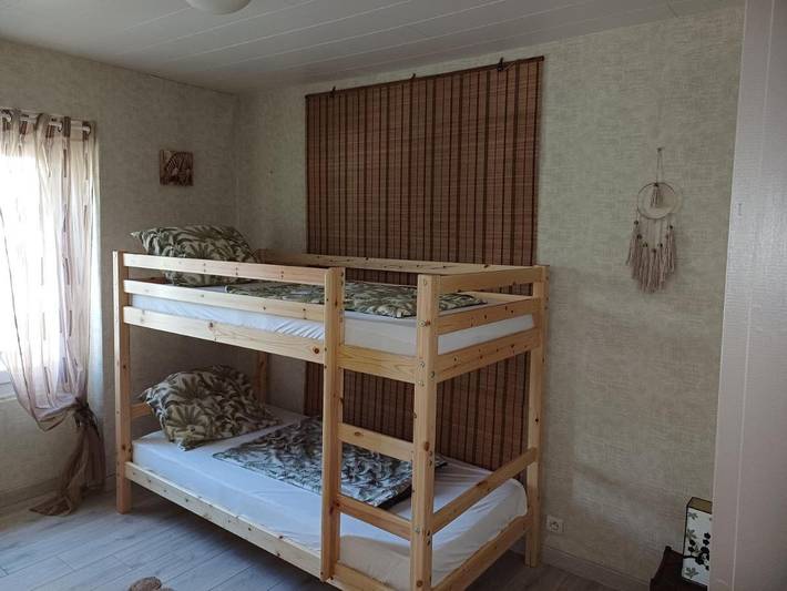 Location de vacances pour 6 personnes, avec terrasse à Lacrouzette - 4