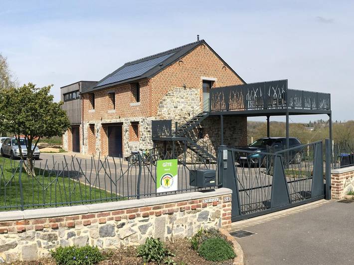 Gîte pour 6 personnes, avec Terrasse ainsi que Jardin et Sauna dans Marbaix