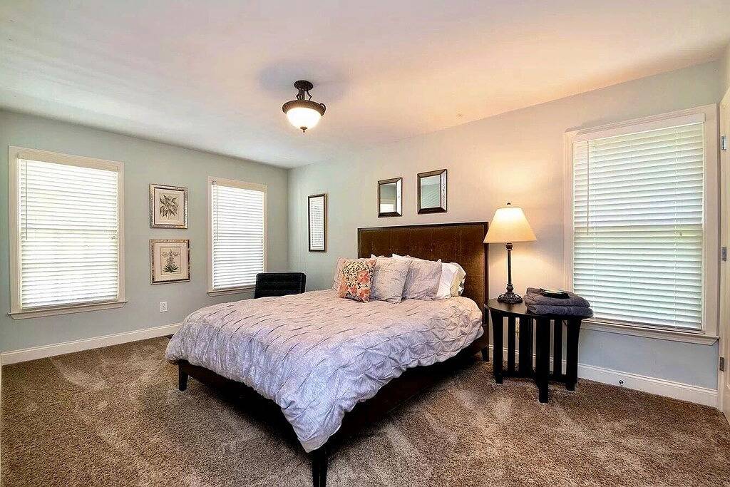 Vacation House for 8 Guests in Lake Lanier, Dawson County