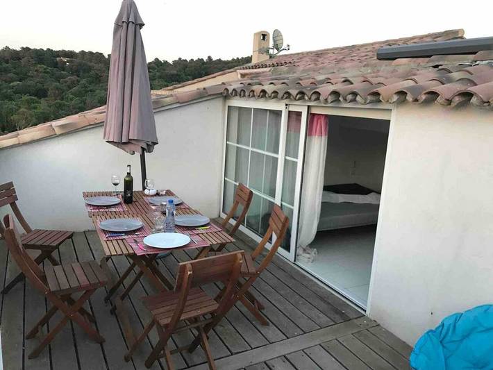 Location de vacances pour 6 personnes, avec terrasse à La Garde-Freinet - 2