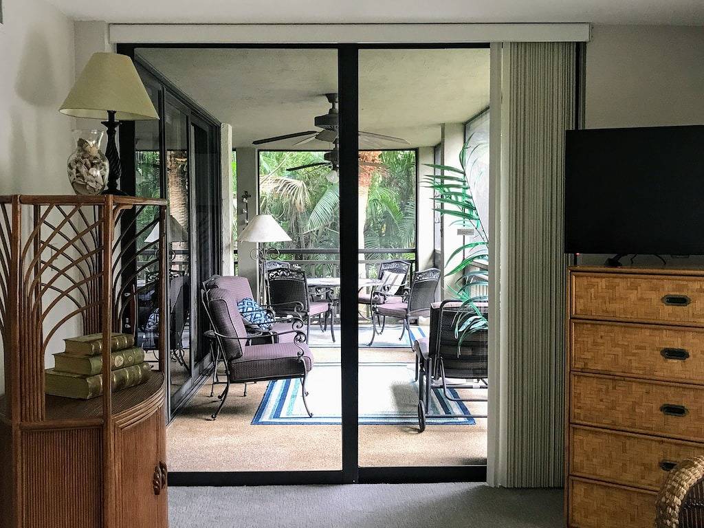 Ganze Wohnung, Resort style living in corner unit building A! Closest to pool and grill! in Bonita Bay, Bonita Springs