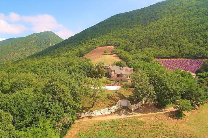Holiday home for 4 people, with pool and garden - 1