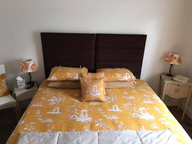 Double or Twin Room with Private Bathroom in Wiltshire