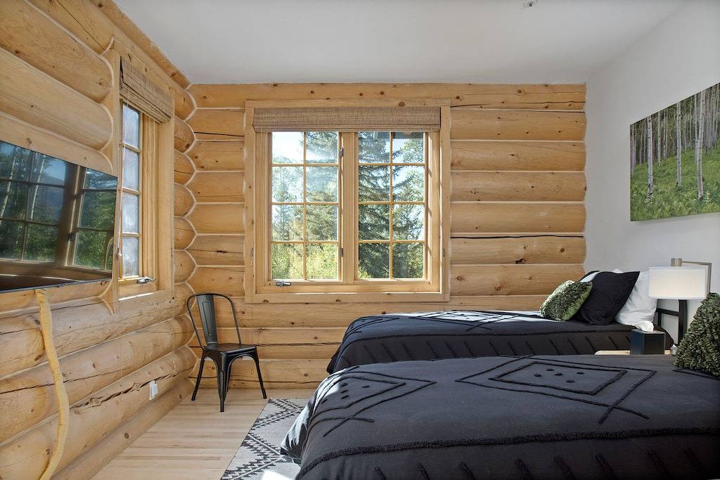 Gorgeous ski-in/out townhome with private hot tub & mountain & sunset views in Mountain Village, Telluride Ski Resort