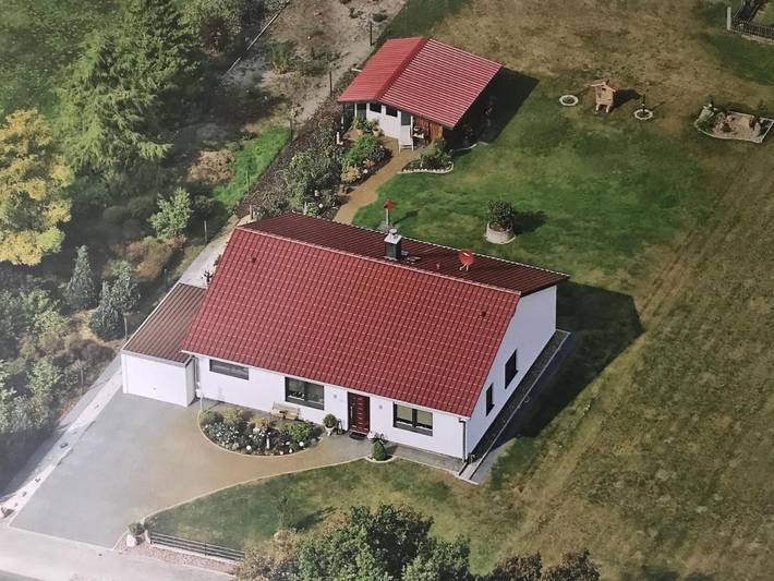 Ferienhaus für 4 Personen, mit Terrasse und Garten sowie Ausblick