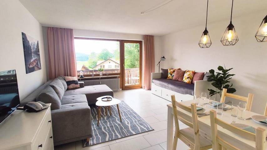 Ferienpark für 4 Personen, mit Ausblick und Sauna sowie Balkon und Pool im Oberallgäu - 2