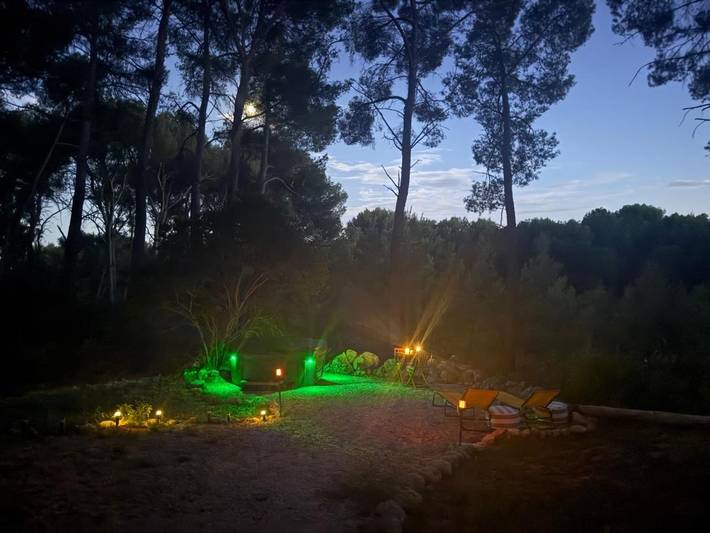 Gîte pour 2 personnes, avec jardin et jacuzzi ainsi que sauna et terrasse à Istres - 2