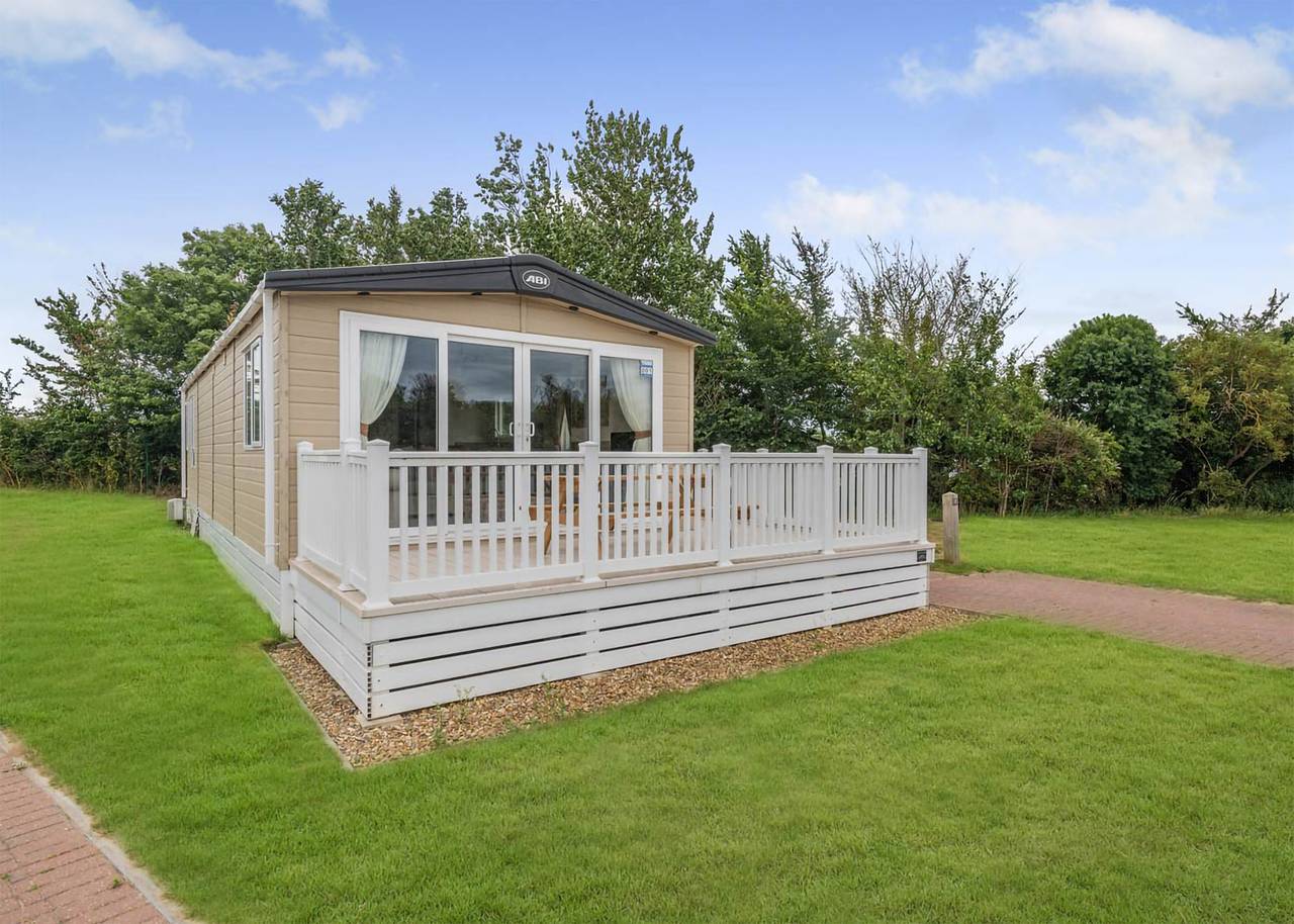 Gold Premium Caravan, parking, ensuite & decking 6 in Carmarthenshire