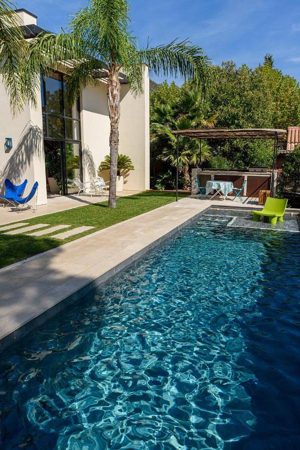 Villa pour 12 personnes, avec vue ainsi que piscine et jardin, animaux acceptés dans Le Lavandou - 4