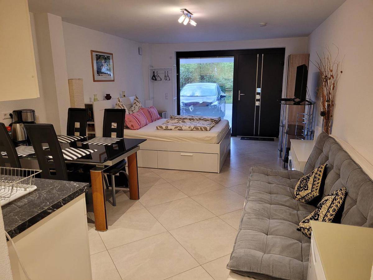 Ganze Wohnung, Modernes Appartement Mia in Grafenau (Württemberg), Nordschwarzwald
