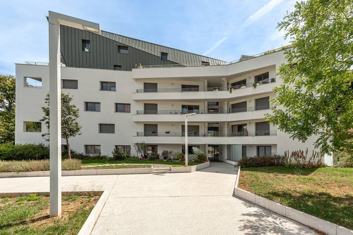 Gîte pour 4 personnes, avec balcon, adapté aux familles à Annecy - 4