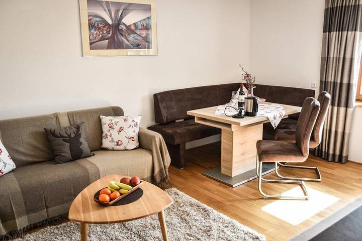 Ferienwohnung für 4 Personen, mit Balkon und Garten sowie Ausblick in Schröcken - 4