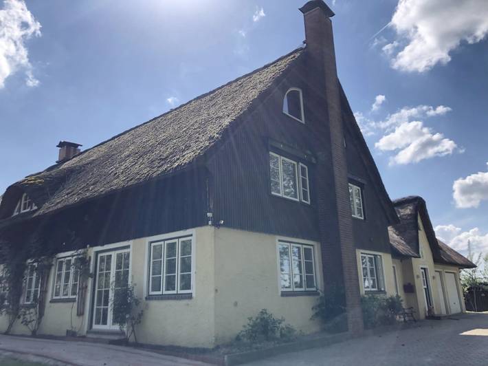 Ferienwohnung für 4 Personen, mit Balkon/Terrasse und Terrasse sowie Garten