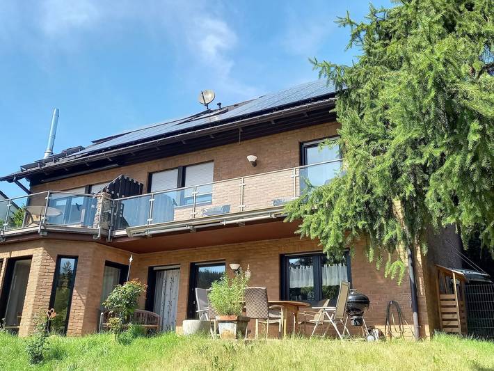 Ferienwohnung für 5 Personen, mit Ausblick und Garten sowie Balkon in Mossautal