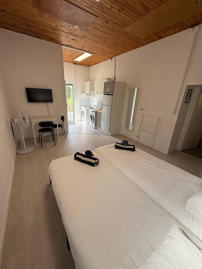 Gîte pour 2 personnes, avec vue et jardin à Hameau - 2