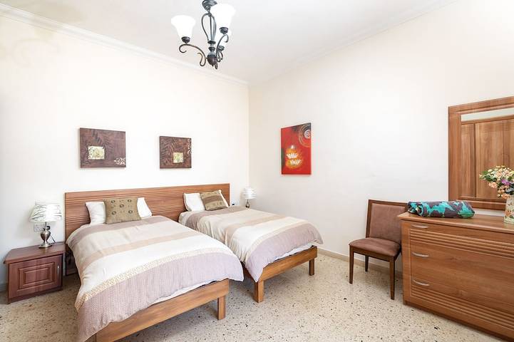 Location de vacances pour 16 personnes, avec jardin et jacuzzi dans Mellieha - 4