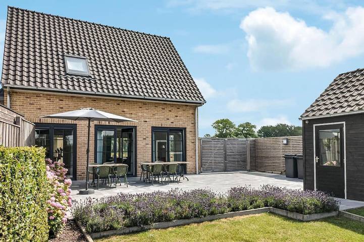 Ferienhaus für 8 Personen, mit Garten, mit Haustier in Cadzand