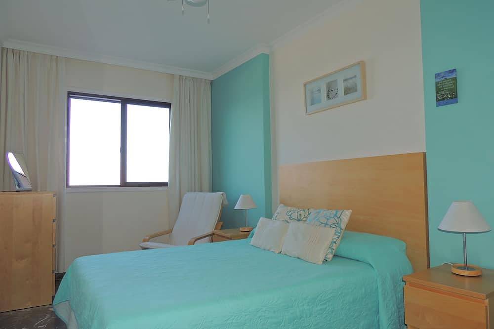 Ganze Wohnung, Spektakuläre sonnige Wohnung mit Wifi, Pool, Panoramablick Cliff & Meerblick. in Playa de los Guíos, Santiago del Teide