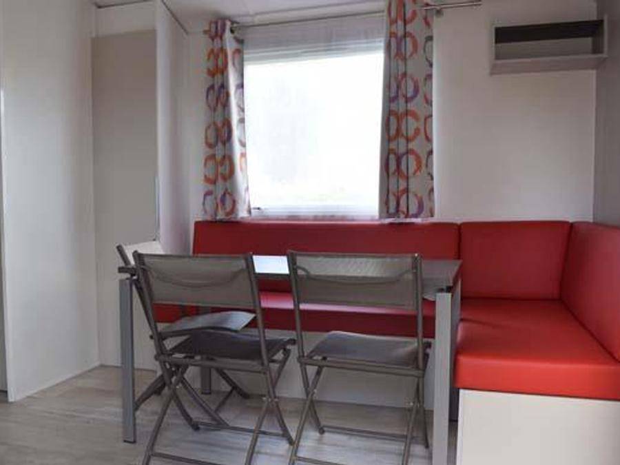 Camping de La Geres - Mobilhome 6 personnes - Bermudes 3 chambres in Surgères, Région de Rochefort