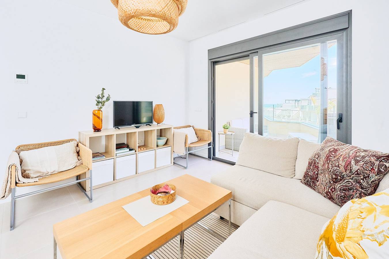 Apartamento inteiro, Apartamento 'Marinsa Beach Torrox' com Vista Mar, Wi-Fi e Ar Condicionado in Torrox Costa, Torrox