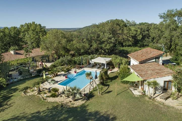 Chambre d’hôte pour 3 personnes, avec jardin et piscine à Saint-Pargoire