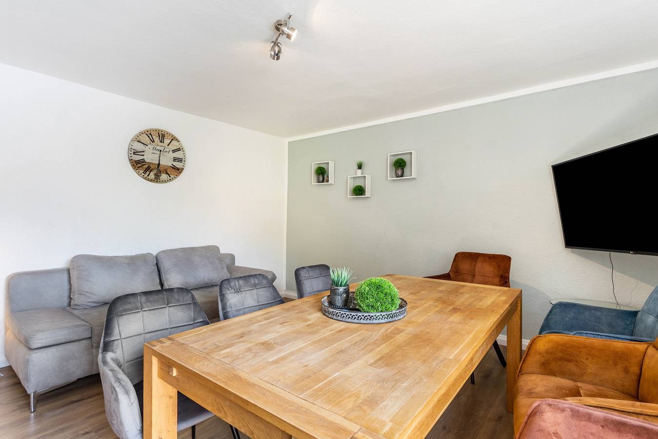 Ferienhaus 'Pistenhaus' mit Gemeinschaftsterrasse und Wlan in Willingen, die Mittelgebirge