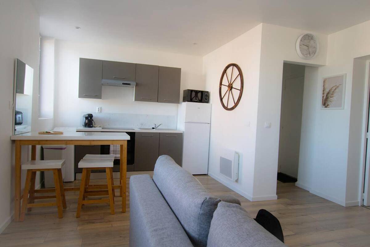 Appartement entier, Two-Bedroom Apartment in Lens, Région de Lens