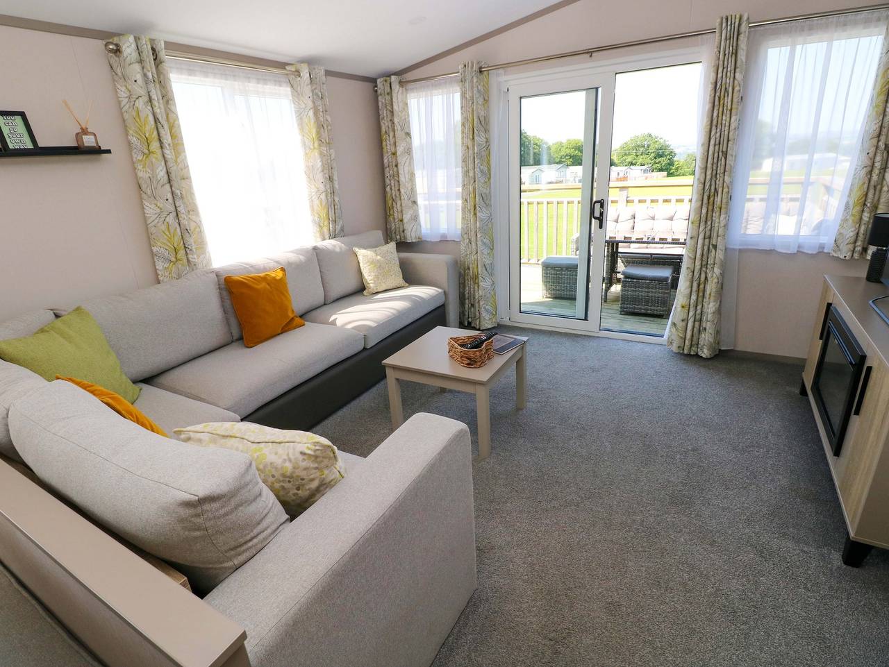 No 13 Broadfield Farm Holiday Park in Saundersfoot, Pembrokeshire