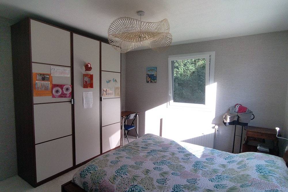 Grande maison familiale au vert à 13 km de Lyon in Lissieu, Lyon et ses environs