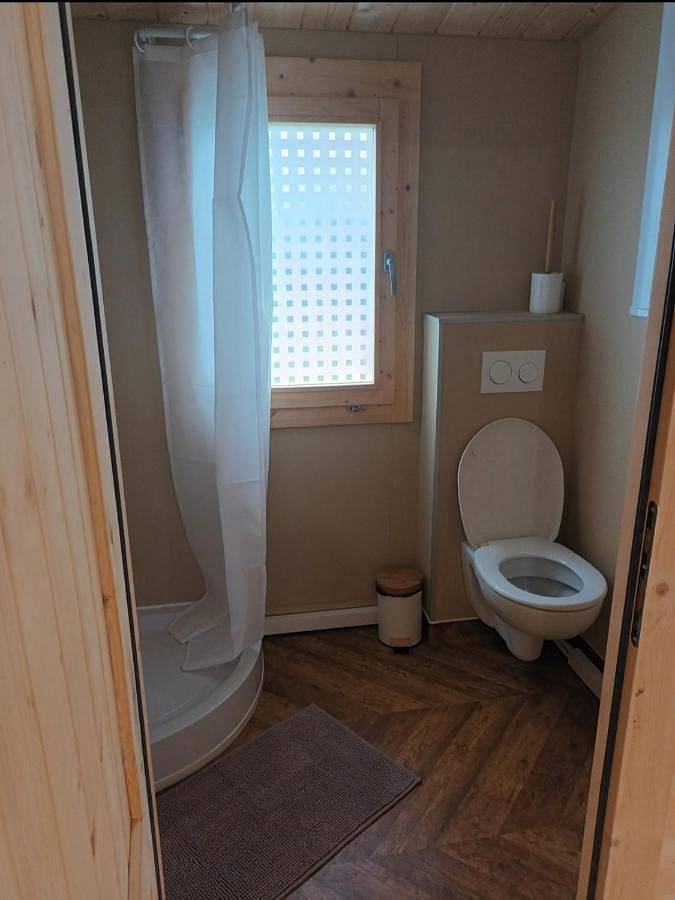 Gîte pour 5 personnes, avec jardin et terrasse, animaux acceptés à Montel-de-Gelat - 4