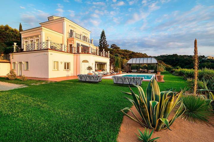 Villa per 10 persone, con giardino e balcone a Capo d'Orlando