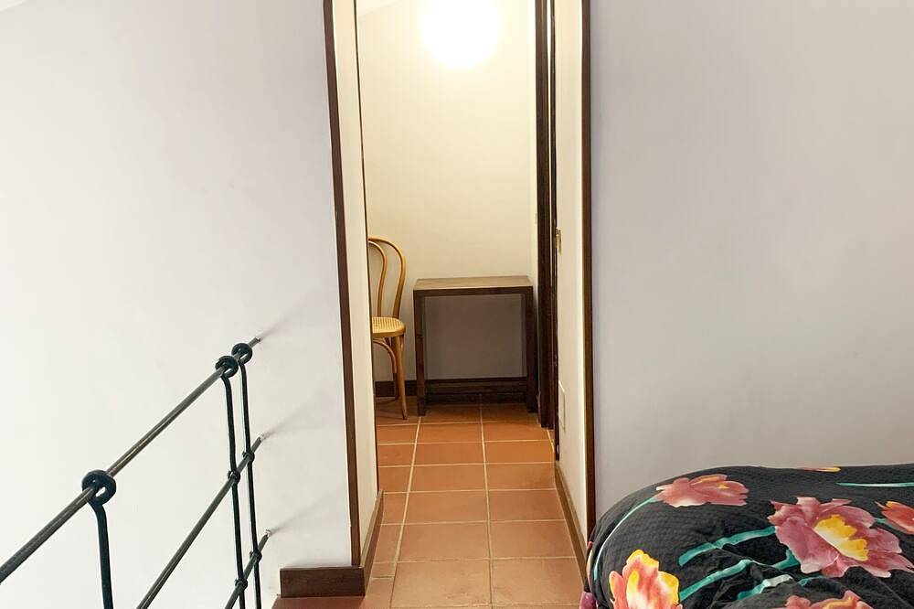 Apartamento entero, Bracciano Lake Farmhouse - Apt. Blue in Anguillara Sabazia, Lago de Bracciano