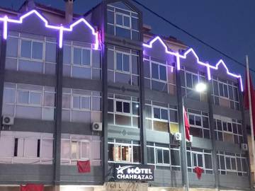 Hôtel pour 3 personnes dans Imouzzer du Kandar