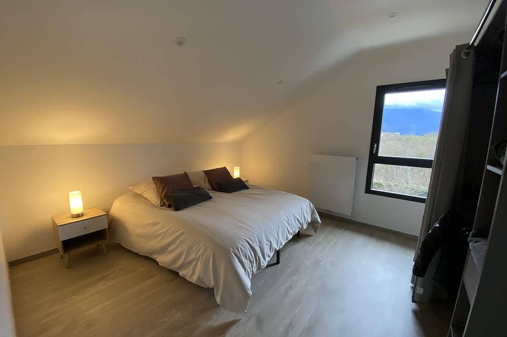 Maison neuve entre lacs et montagne,  idéal pour découvrir le pays savoyard ! in Mercury, Région d'Albertville